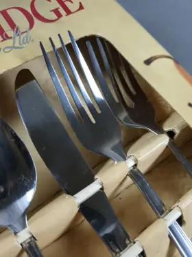 Cambridge 719978305207 Silversmiths Marlene 20 Piece Flatware Set Service For 4 Stainless Vtg #3