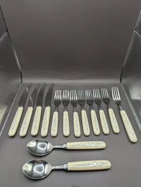 664112 Corning/regent Sheffield Coordinate Flatware 14 Piece Blue Lily