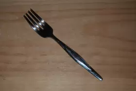 Cue2 Cutco Usa 18/10 Stainless Steel 7-1/8 Inch Salad Fork