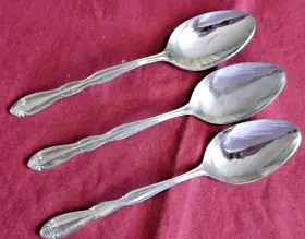 21011 Ekco Eterna Stainless 3 Soup Spoons Mayflower Pattern 7 1/8 Inch #21011