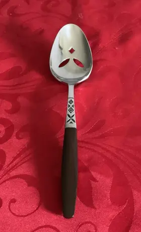 Eks5 Ekco Eterna Pierced Serving Spoon 8 1/2 Inch Nm Polished