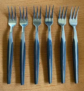 113063 Eldan Vintage Mcm Seafood Cocktail Forks... 6 Piece Set...barely Used