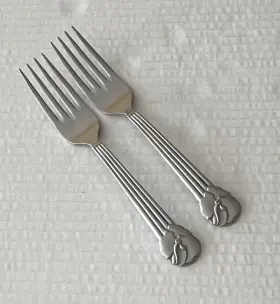 Esn5 Essentials Stainless Japan 2 Salad Forks Glossy Ridges Flower Tip