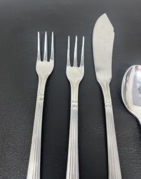Exf5 Excel 7 Vintage Stainless Korea Desert Spoon Butter Knife Cocktail Fork Lot #3