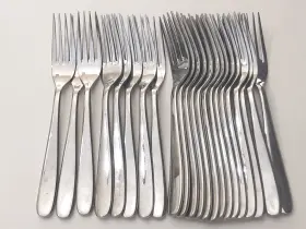 1.5.622.00.012 Fortessa Grand City 18/10 Stainless Mirrored Finish Flatware Salad Dessert Fork