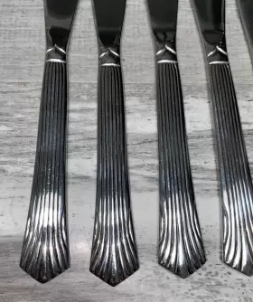 148299 Gibson Stainless Caprice Pattern Lot Of 8 Dinner Knives China Glossy Lines #2