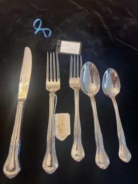 9217510 Gorham Valcourt 18/10 Stainless Steel 5pc. Place Setting Service For One