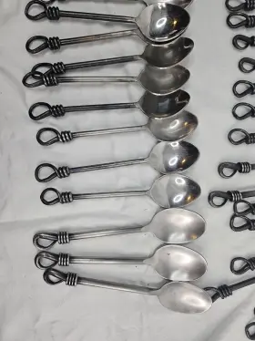 28-591 Gourmet Settings Twist And Shout 60pc Stainless Steel 18/10 Flatware Set #3
