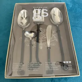 34-033 Gourmet Settings Treble Clef 18/10 Stainless Steel 5pc. Hostess Set