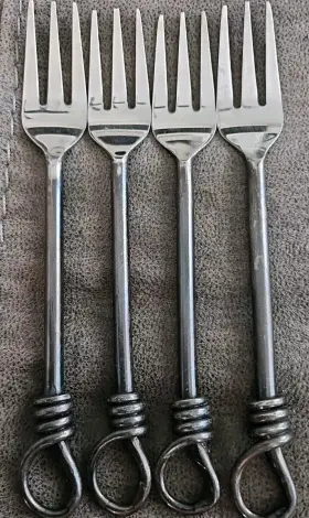 34-567-4 Gourmet Settings 4 Gs Twist And Shout 7 3/4 Inch Salad Forks