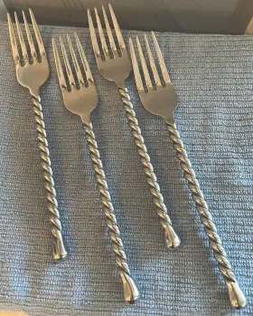 35-685 Gourmet Settings Silver Tear 18/10 Stainless Steel Set Of 4 Dinner Fork