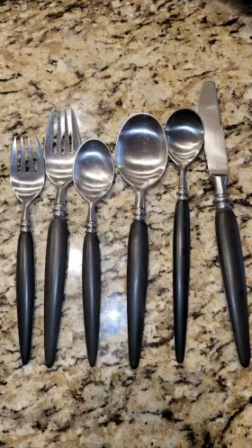 Gui1 Guildcraft Stainless Glossy Composite Handle Flatware Full Place Setting