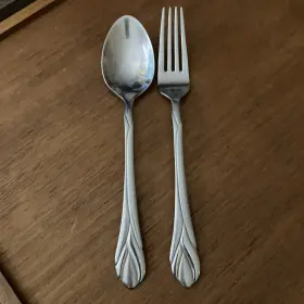 5169 Hampton Silversmiths Lily Frosted Stainless Soup Place Spoon 7 3/4 Inch Dinner Fork