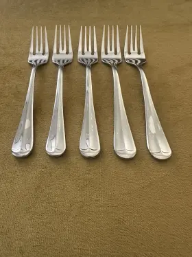 Hsv117 Hampton Silversmiths Stainless Silverware - 5 Salad Forks Mint