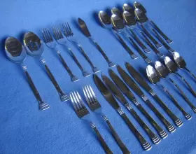 Hsv131 Hampton Silversmiths Silversmith Stainless Flatware Set Spoons Knives Forks 23 Piece