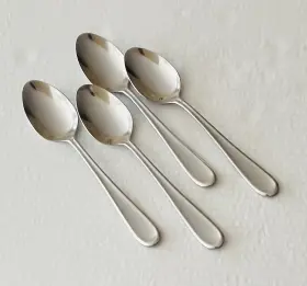 Hsv181 Hampton Silversmiths Stainless 4 Oval Soup Spoons 7 1/2 Inch Glossy