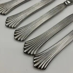 Hsv76 Hampton Silversmiths 8 Stainless Ribbed Fan Tip Dinner Knives Flatware #2