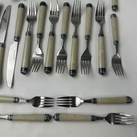 Hsv83 Hampton Silversmiths 38 Piece Stainless Flatware With Pearl Style Handles #3