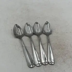 Hic Harold Import Co. 781723644725 4- Japan Stainless Steel Serated Grapefruit Tea Spoons Mcm Kitchen