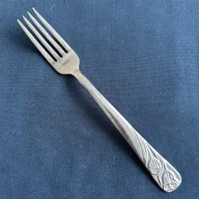 Hus1 Hull Vintage Lifetime Stainless Dinner Fork 7-1/8 Inch Glossy