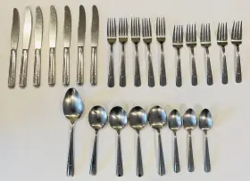 Hus3 Hull Stainless #hus3 Pattern 18/8 Glossy Vtg Forks Knives Spoons Lot Of 25