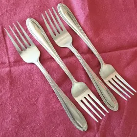 Ins654 International Silver 518199 Stainless 4 Salad Forks Pattern Braided Edge China
