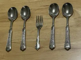 Ins249 International Silver Vintage Set Of 4 Spoons 1 Fork Inch 6 Teaspoons #2