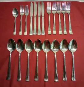 Ins330 International Silver Stainless 18/10 Flatware Set 20pc