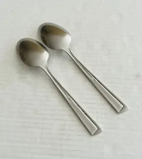 Ins72 International Silver Wm Rogers Stainless Set Of 2 Oval Soup Spoons Glossy #3