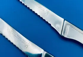 Hen9 J A Henckels Set Of 2 Serrated Blade Steak Knives 8 3/8 Inch Stainless Flatware #2