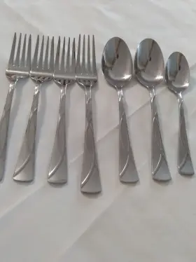 Kitchinox 026602713858 7 Stainless Flatware Lot Willow Sand Salad Dinner Forks Soup Spoons