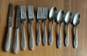 803604 Lenox Butterfly Meadow 5-piece Stainless Steel 5pc. Place Setting For 2