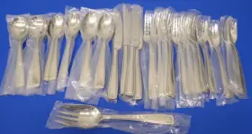 893233 Lenox 893233/no Stonecliff Glossy 18/10 Stainless 29pc. Flatware Set Service For Four