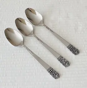 Lcu7s Lifetime Cutlery Stainless 3 Teaspoons Flowers And Scrolls Satin