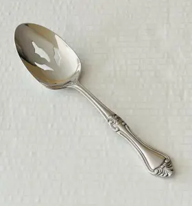 Lcu82 Lifetime Cutlery Stainless Korea Pierced Serving Spoon Plume Tip Glossy