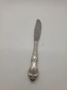 Lyon Insquf/k1m Stainless Flatware - Queens Fancy Dinner Knife Silver Tone