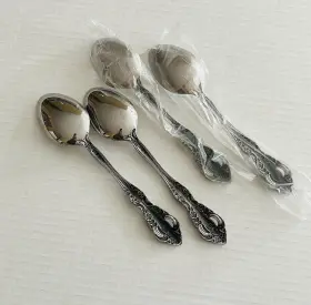 Mho32 Manor House Myo32 Stainless Japan 4 Oval Soup Spoons Floral Pierced #3