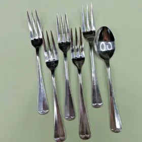 Mll8 Michael Lloyd Lot Of 6 Pieces 1 Teaspoon 5 Salad Forks