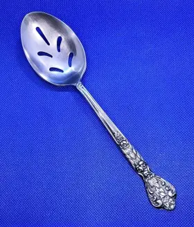 63953 Msi Versailles By Pierced Serving Spoon Japan Merchandise Service 8 1/8 Inch Floral