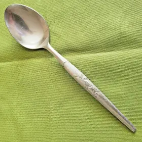 71811 Nasco Stainless Fleur Pattern Serving Spoon Japan Textured Handle Rose 8.25 Inch
