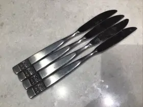 National Stainless 71876 Japan Knives Black Rose Pattern 4 Pieces