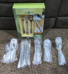 Oneida 078737013600 Stainless Colonial Boston 18/0 Usa 38 Piece Service 8 Please Read