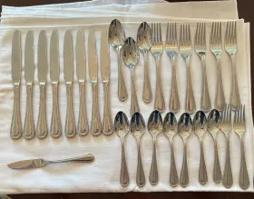 Oneida 078737202455 Countess 27 Pieces Stainless Steel Flatware Set Heavy