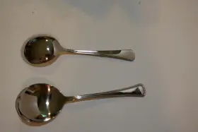 Oneida 078737270942 Two Nos Ltd Stainless Flatware Needlepoint Bouillion Spoons #2