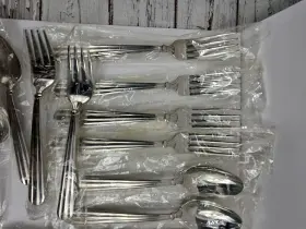 Oneida 078737639169 Unity - 14 Unused Pieces Of Glossy Stainless Flatware Discontinued 2005 #2