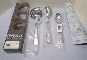 Oneida 078737930839 Satin Astragal 3 Piece Hostess Set 18/10 Stainless Steel Box Is Different