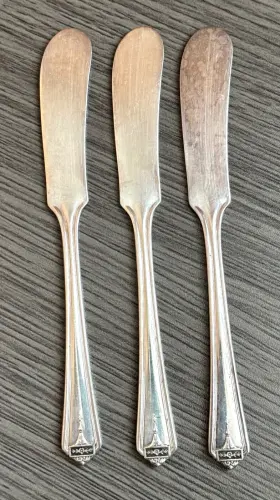 1930 Oneida 3 Butter Spreaders Knives Crestwood Silverplate Wm A Rogers 6in