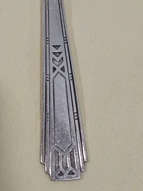 24-05-033 Oneida Community Friendship Medality 1932 Tudor Plate Iced Tea Spoons Set Of 2 #2