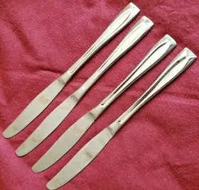 248348 Oneida Glossy Lincoln Stainless Flatware 4 Dinner Knivestriangle Tip 9.5 Inch