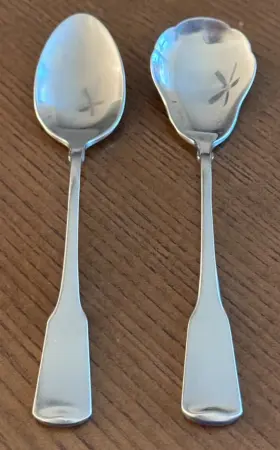2567 Oneida Stainless American Colonial Flatware Silverware Cube Choice
